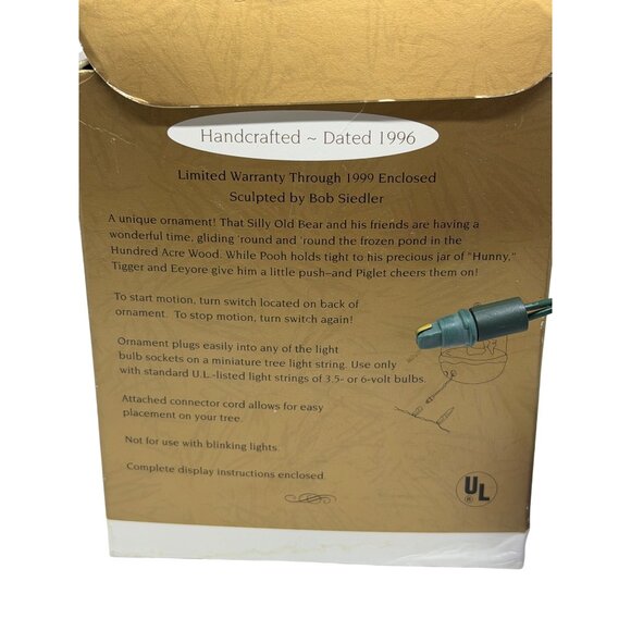 VTG Hallmark Keepsake Ornament Slippery Day Winnie The Pooh Lighted 1996 4.5" - Picture 4 of 5